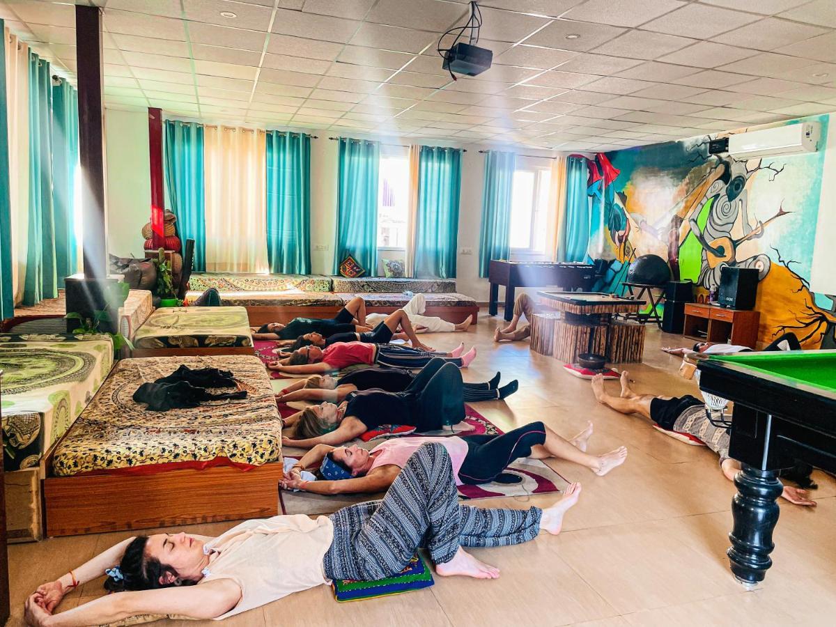 Karwaan Hostel Rishīkesh Eksteriør billede